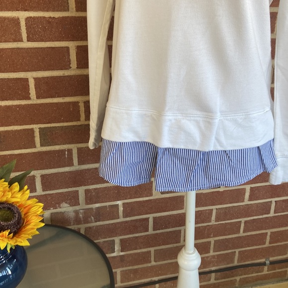 Liz Claiborne Preppy Sweatshirt - Picture 4 of 11